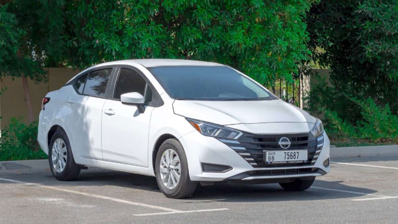 رنت خودرو Nissan Versa دبی